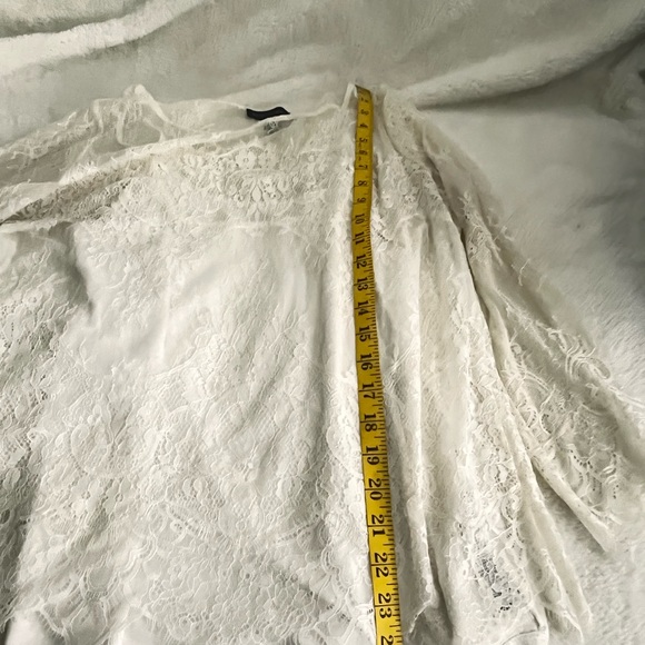 🤑Buy 3 for $15 🎈White House black market Sz M Lace  cream dressy top blouse - Picture 13 of 16